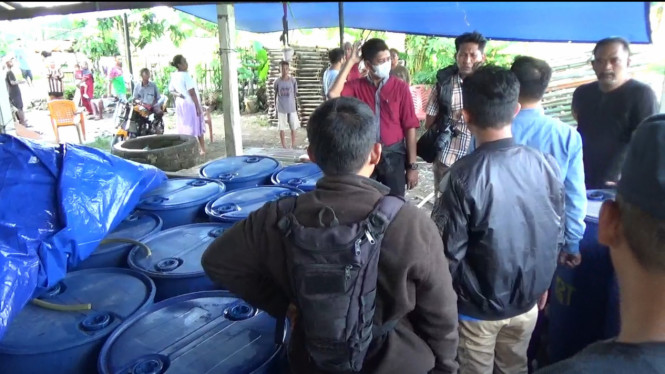 3 Ton Solar Bersubsidi Ditimbun Warga di Gowa, Rencana Akan Dikirim ke Papua 